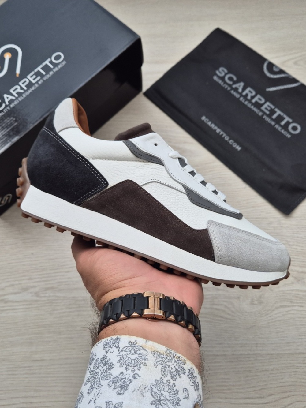 Corsa Alabaster Sneaker: White Leather, Suede Accents, Retro Running Silhouette